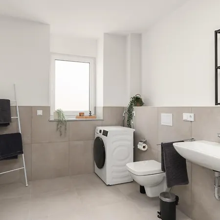 Easyforest 10p Switch Tv 2xapartments Apartment